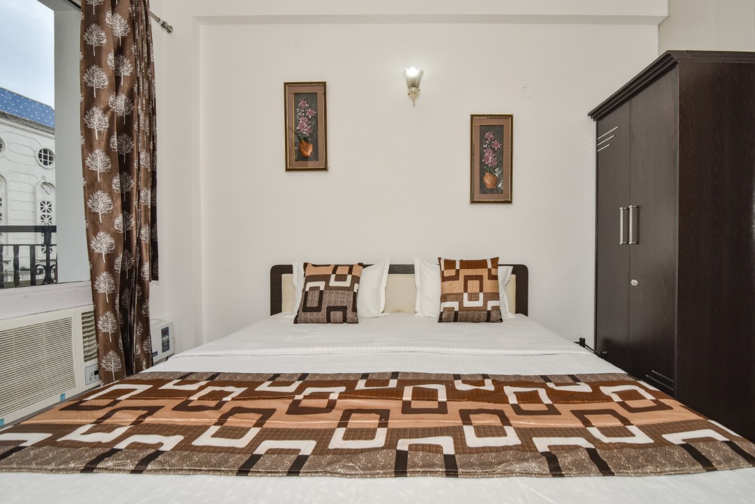 Independent 3 BHK